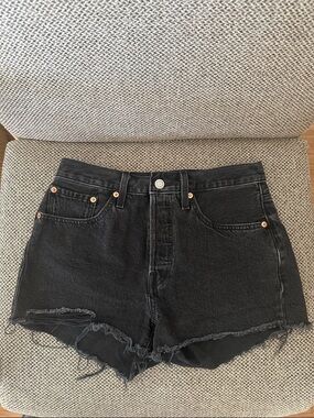 Signature by Levi Strauss Black Denim High-Rise Cutoff Shorts